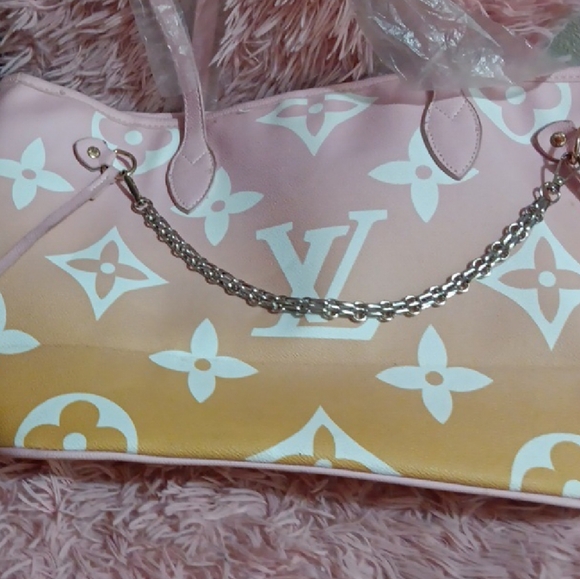 Pink Ombre Bag - Picture 1 of 8